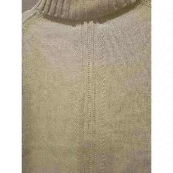 Ropé Picnic Women's Ivory Knit Turtleneck Pullover Sweater Size M - Picture 3 of 10
